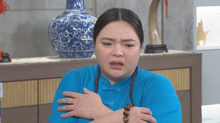 小甜甜裝仙姑大鬧豪宅。民視提供