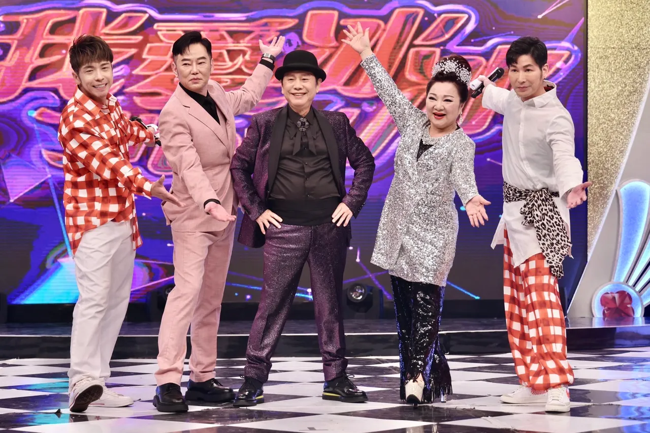 黃西田(中)今擔任來賓。林林攝