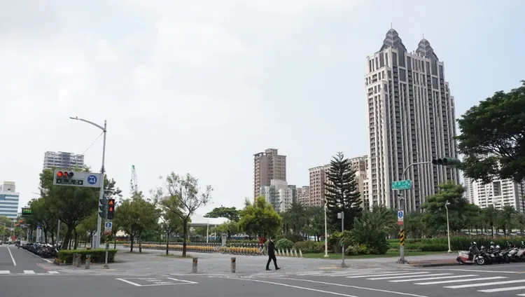 高雄豪宅房價天花板目前維持6字頭。葉家銘攝