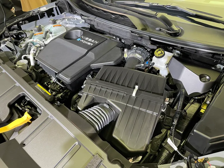 X-Trail e-POWER使用1.5T VC-TURBO引擎作為發電機，驅動雙馬達帶來213匹的綜效馬力輸出。林浩昇攝