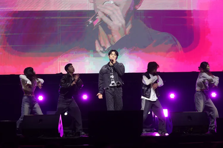 珍榮1月推出個人專輯，對GOT7隊友表示尊敬。HALO Company /希林國際提供