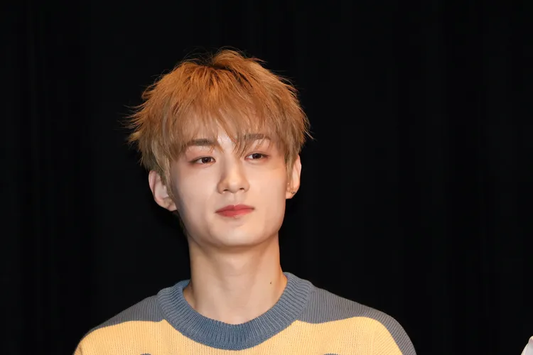 勇勝現場唱起中文版《生日快樂歌》。鄭孟晃攝