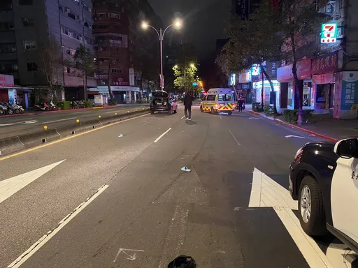 北市婦人過馬路疑闖紅燈　碰！遭綠燈直行休旅車撞飛不治