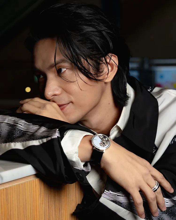 PIAGET品牌摯友姚淳耀今也透過伯爵情人節企劃宣布與愛情長跑11年的福設計師女友林羿近期登記結婚。品牌提供