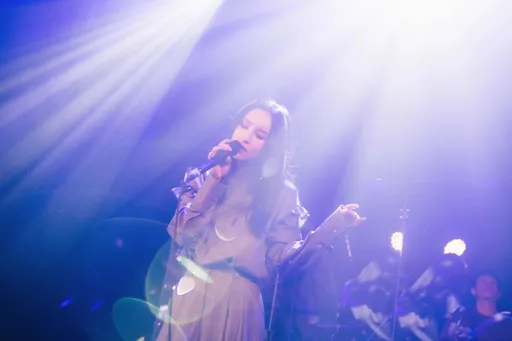 五月天阿信连假为她开直播 法兰喊话「我今天很野放」