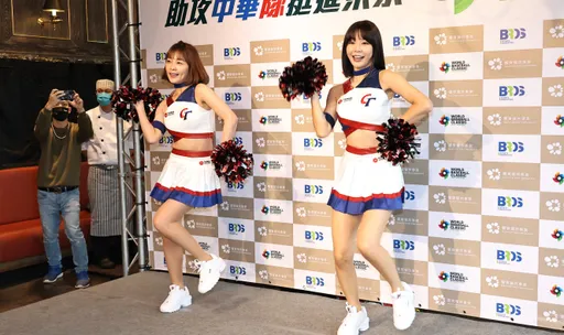 籃籃過年設局胡瓜請吃和牛大餐 圓一圈急向Yuri求救