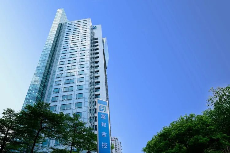 富邦金連續12年榮獲The Asset ESG Corporate Awards，落實永續經營的理念與成果深受國際肯定。