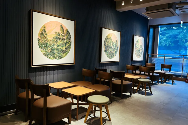 星巴克崇德北興門市二樓內景。業者提供