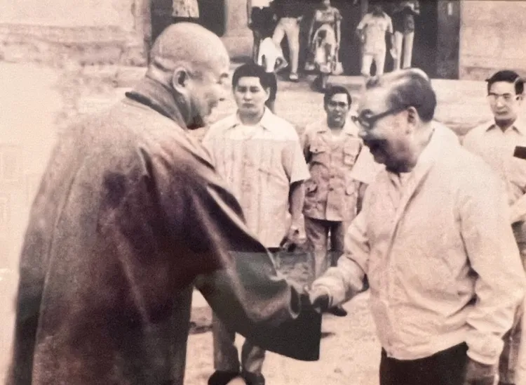 前總統蔣經國多次造訪佛光山。翻攝畫面