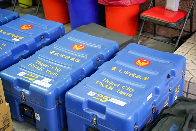 台北市已完成第二梯次搜救人員共計30名集結待命。北市府提供