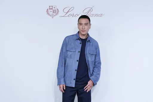 王陽明忘光下周就是情人節 邊上工邊忙找「好東西」送老婆