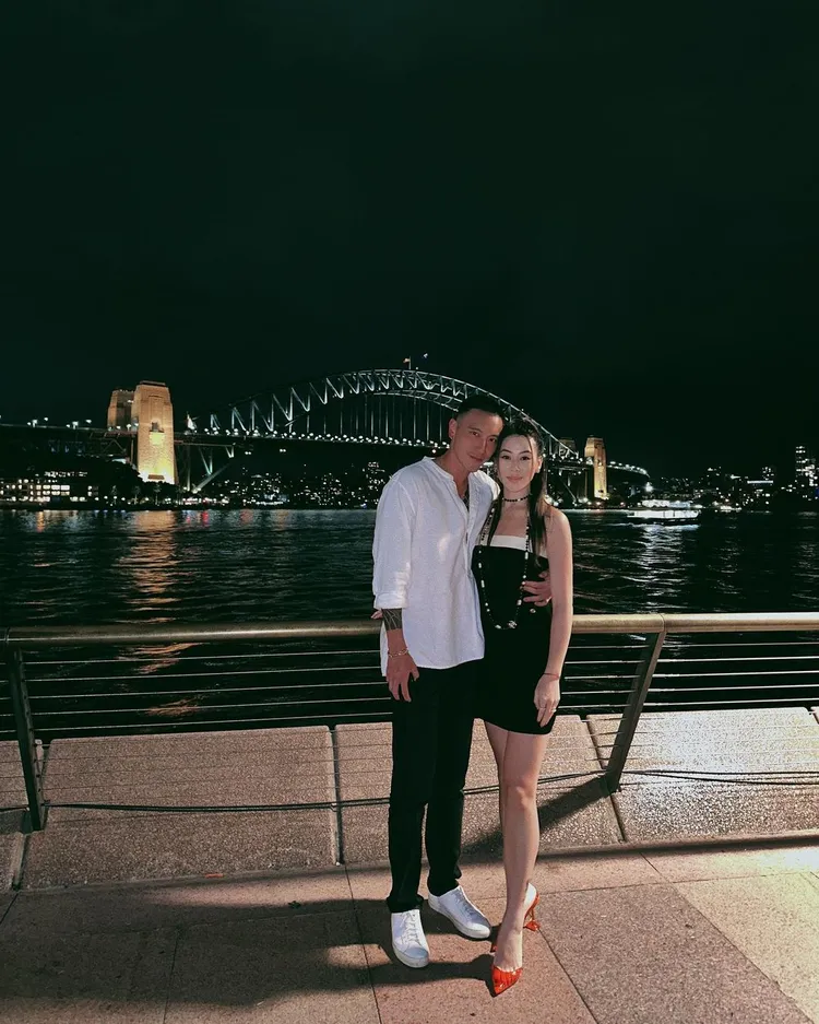 王陽明（左）與老婆蔡詩芸。翻攝sunnyboyyy IG