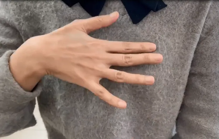 女子陳訴遭摸胸過程數度哽咽。王煌忠攝