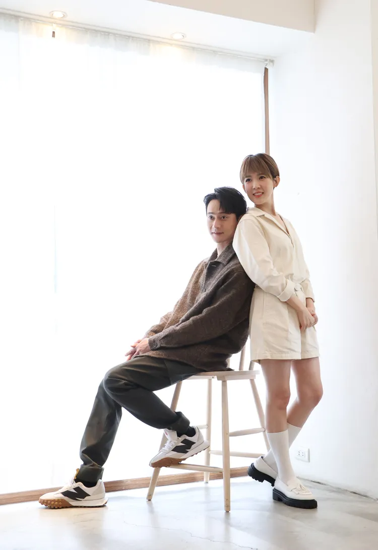 劉冠廷（左）和孫可芳愛情長跑15年。鄭孟晃攝