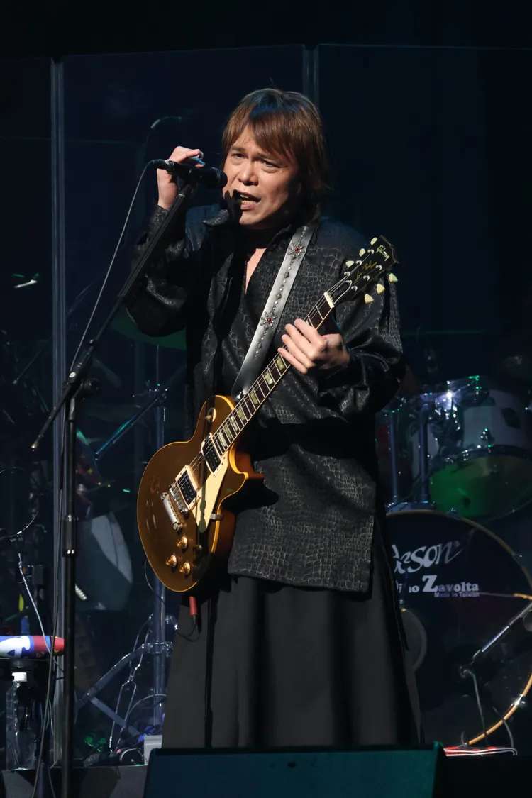 伍佰賣力彩排。彭欣偉攝