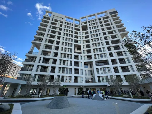 高雄首棟社宅開放賞屋 估5000人搶租中籤率僅5-8%