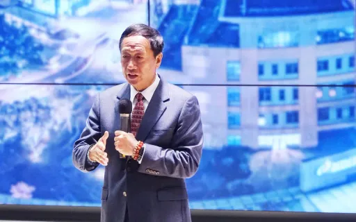 大轉彎!郭台銘滿意陳吉仲「蛋蛋危機」解方 大誇:苦民所苦又果決