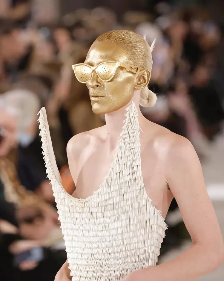 Maggie Maurer日前為義大利高級訂製服品牌走秀。翻攝maggiejoymaurer IG