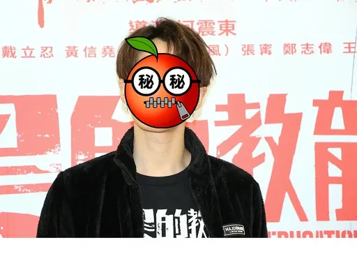 柯震東破相縫30針首露面 透氣膠帶遮左眼下方嘆傷勢嚴重