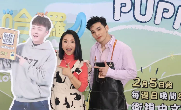 黃偉晉(右)跟陶晶瑩當年在選秀節目結緣。彭欣偉攝