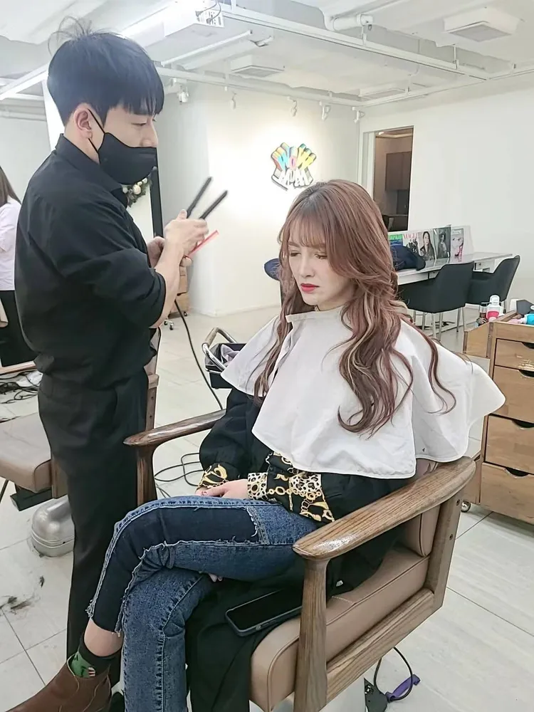 直播前先去做造型全新出發。江泳錡提供