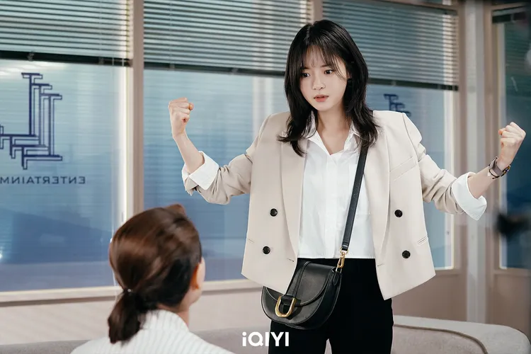 高甫潔飾演男團Wild Animal的經紀人。愛奇藝國際站提供