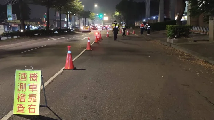 警方也嚴格執行酒駕稽查。板橋警分局提供