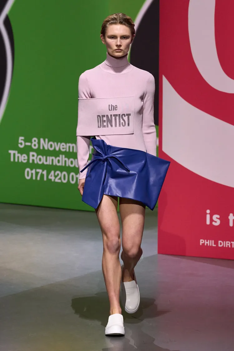 JW Anderson 2023秋冬系列發表。翻攝《VOGUE》美國版網站