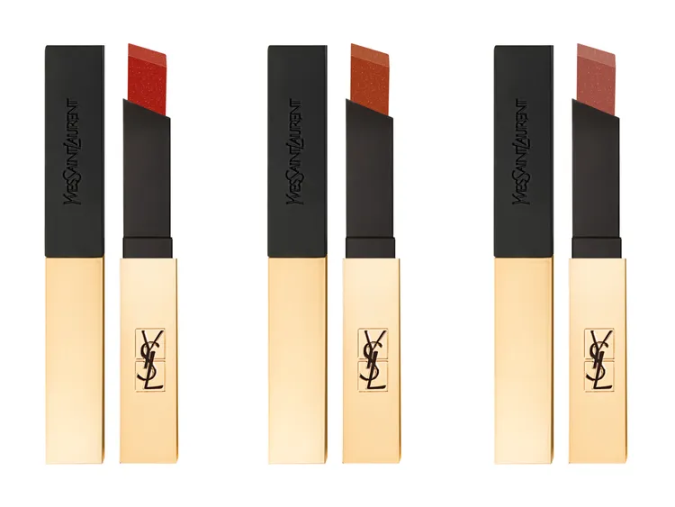 奢華緞面絲絨唇膏（左至右）#34、#35、#36，各1550元。品牌提供