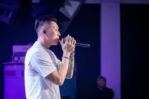 「行走費洛蒙」瘦子開唱隔螢幕都發燙 但談這事害羞了