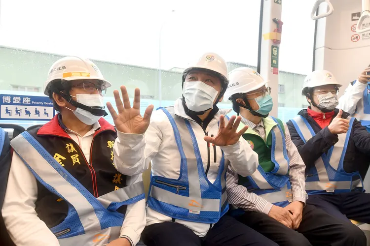 安坑輕軌通車對於新店具備大幅加分。新北市政府提供