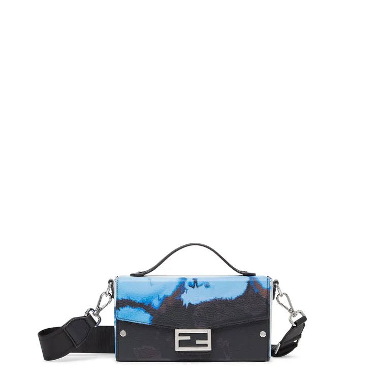 渲染造型Soft Baguette Trunk手提肩背包，7萬1000元。品牌提供