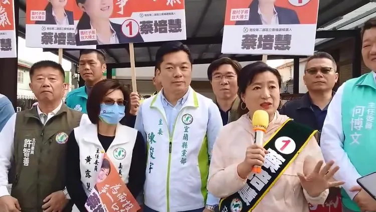 蔡培慧陣營由民進黨副秘書長黃建嘉發新聞稿，整理出林明溱的「四大心內話」回擊國民黨。蔡培慧競總提供