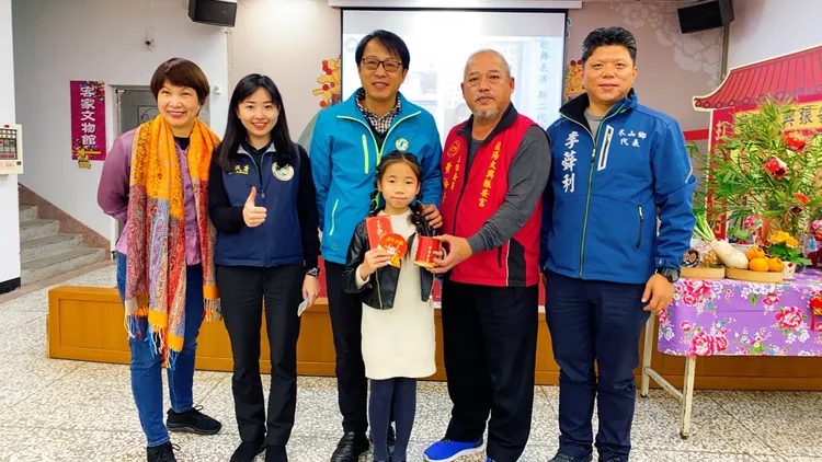 移民署於於蘭陽大興振安宮旁的社區活動中心舉辦「新住民平安天燈慶元宵」活動。翻攝畫面