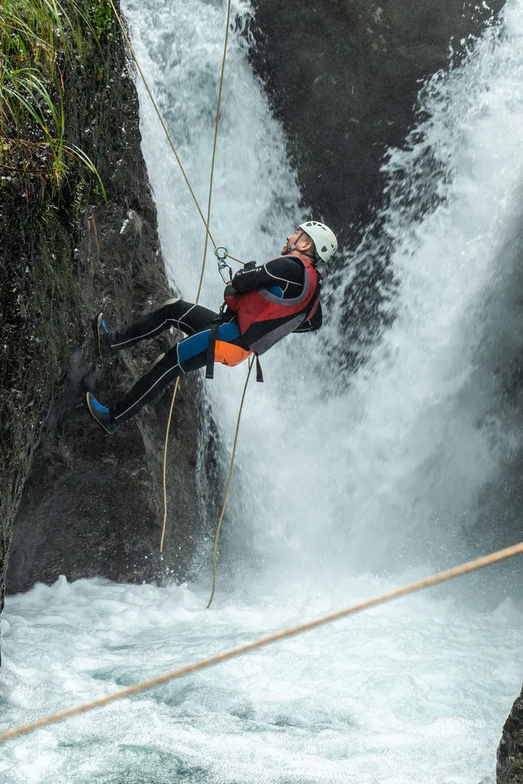 屈中恆溪降相當刺激。東森提供