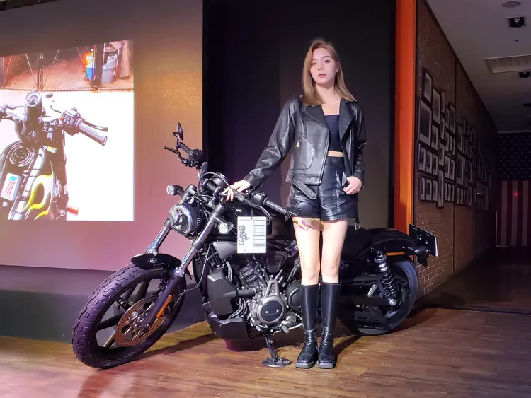 哈雷全新的運動潮流車款Nightster，搭載全新Revolution Max 975T水冷式引擎，擁有88.5匹的最大馬力。林浩昇攝