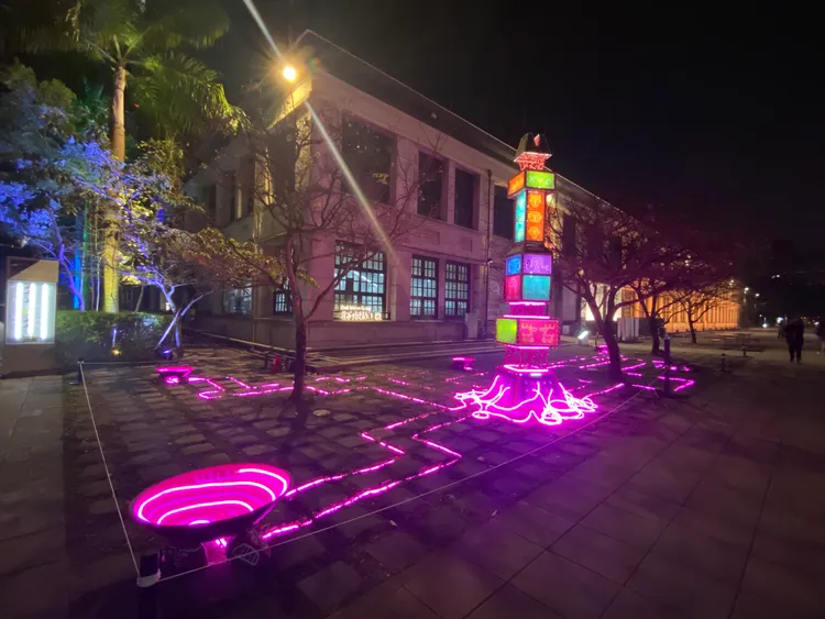 燈會活動範圍橫跨國父紀念館、台北市政府、東區商圈，松山文創園區、信義商圈及四四南村。民眾提供