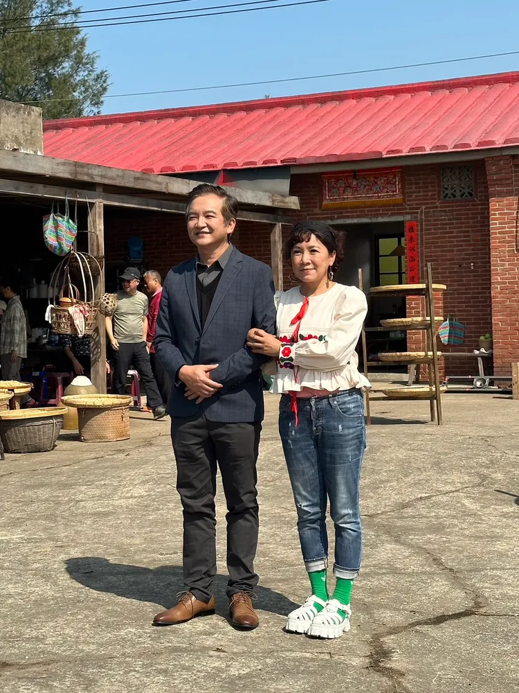 溫吉興（左）和謝麗金是有錢夫妻。蔡依庭攝