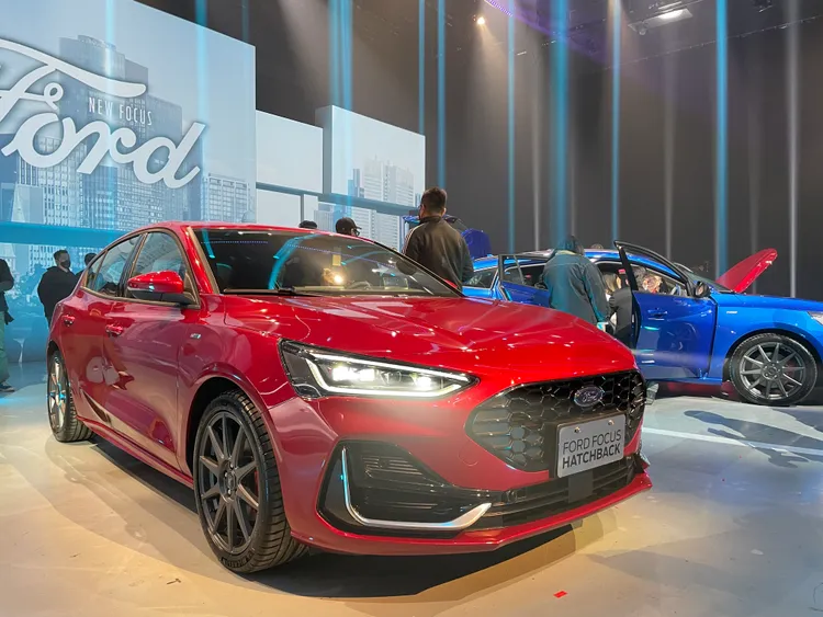 ST-Line Vignale頂規車型即配置專屬運動化外觀，擁有ST-Line專屬空力套件、全新高光亮黑蜂巢式水箱護罩和Vignale專屬下氣壩鉻鍛面造型。林浩昇攝