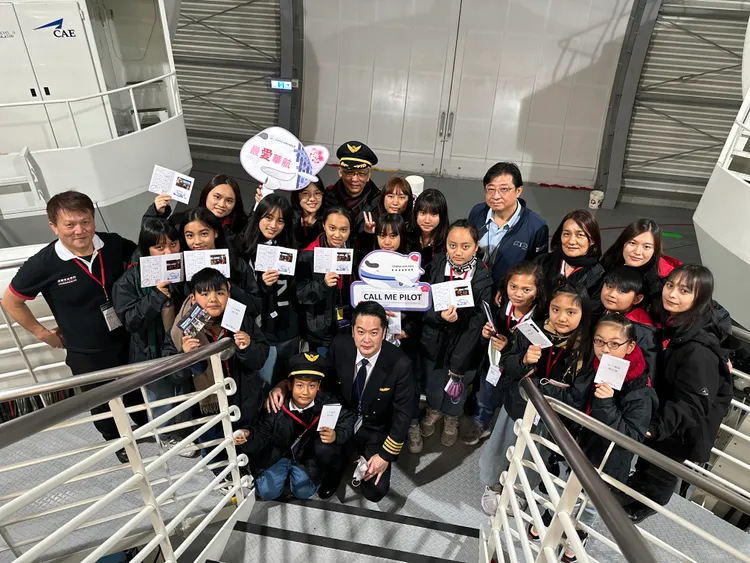 華航與台灣原聲教育協會合作「小小機師體驗營」，以實際行動落實企業公民責任。業者提供