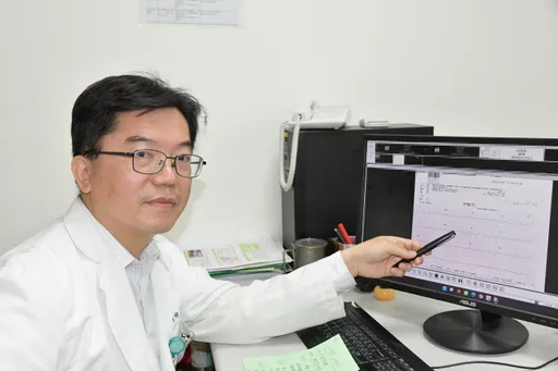 發病前肩頸痠麻 42歲男胸悶送醫!急診留觀突心肌梗塞幸運獲救