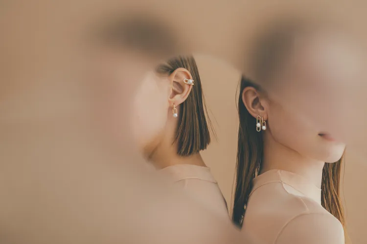 TASAKI採用圓潤珍珠及俐落線條所交織出的獨特設計，為fine links系列下再添新作。品牌提供