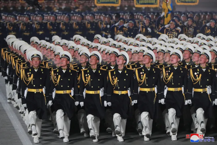 北韓8日舉行閱兵大典。路透社