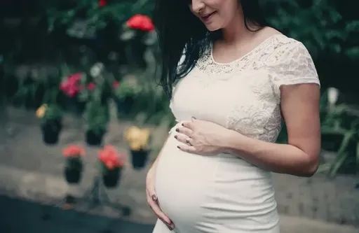 妻想住40萬元月子中心！他要求出一半被罵沒良心　怒問「很過分嗎？」