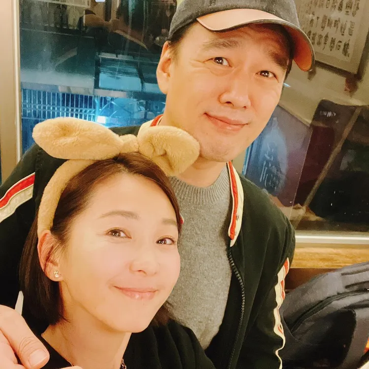 六月（左）和王耀慶曾是牌咖。翻攝六月臉書