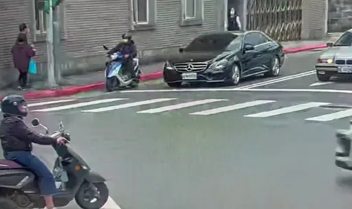 天母騎士疑遭隨機潑酸上網「靠北」 警還原真相!這下真的「靠北」了