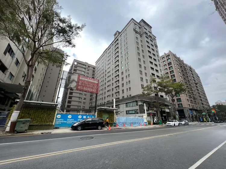 農16特區小宅「遠雄PARK16」出現單坪55萬元成交，因此豪宅6字頭並不意外。葉家銘攝