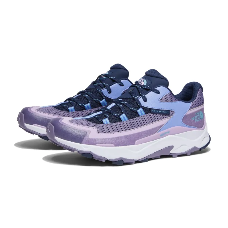 運動鞋,7380元。品牌提供