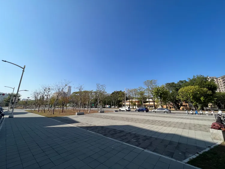 綠廊道設置讓周邊地價物出現身價暴漲。葉家銘攝