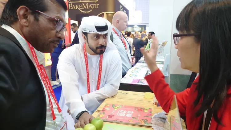 高雄農產品現於波灣國際食品展中展售。讀者提供